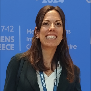 Claudia Paris